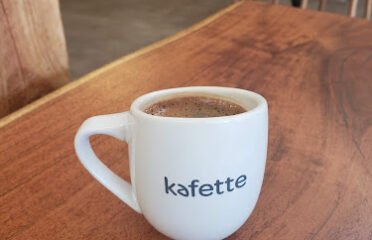 Savaya Coffee Market – Tanque Verde