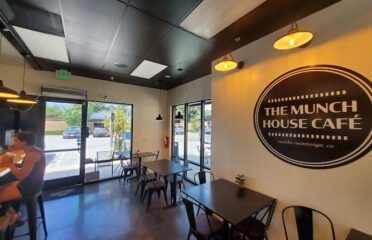 THE MUNCH HOUSE CAFE