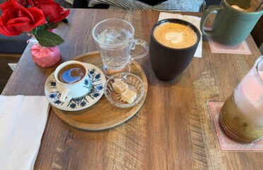 The Cafe Luna