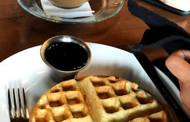 The Crossing Coffee Shop