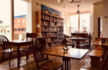 The Paper Crane (The Kitchen at Arcadia Books)