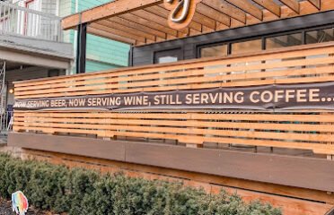 Tipico Coffee & Cafe