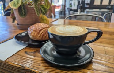 Top Hat Coffee Lounge
