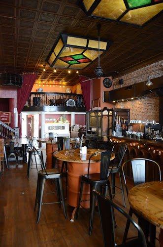 Top Hat Coffee and Entertainment