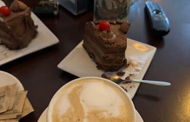 U&ME coffee bakery and wine