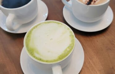 VERSARE Cafe + Market