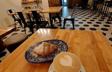VOLARE ESPRESSO BAR
