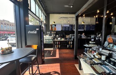 Vibrant Coffeehouse + Kitchen